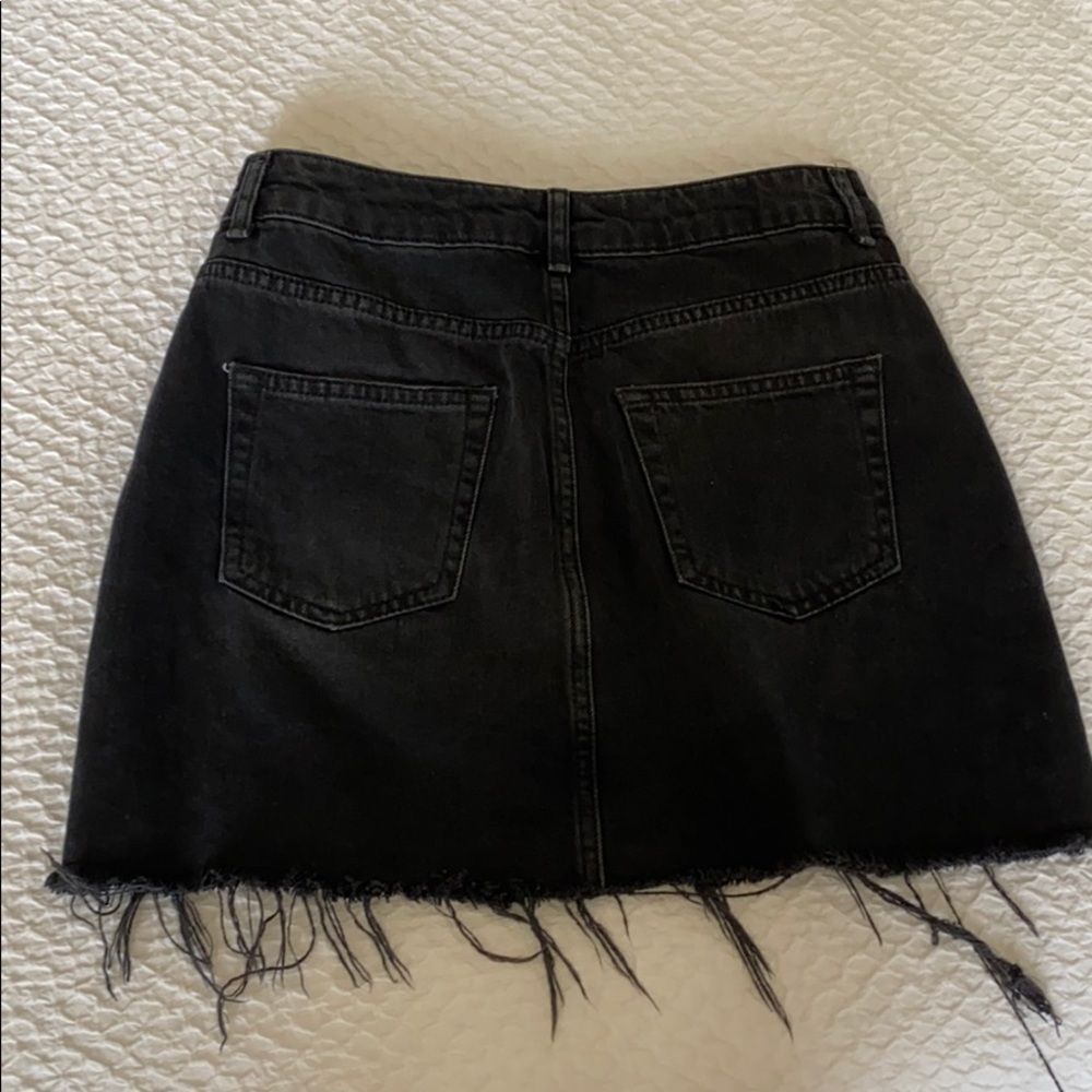 Black denim skirt - Picture 3 of 3